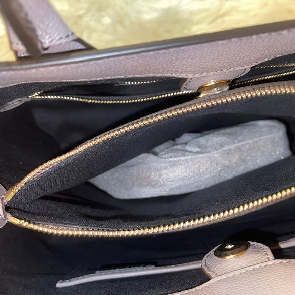 Burberry tote - Picture 6 of 9